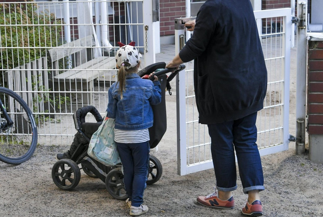 Työttömyysloukussa oli puolestaan yli 136 000 suomalaista. LEHTIKUVA / Markku Ulander