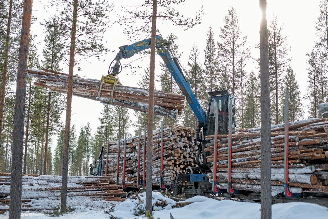 Metsäalan Kuljetusyrittäjät on raakapuutavaraa kuljettavien yrittäjien ja yritysten valtakunnallinen edunvalvontajärjestö ja Suomen Kuljetus ja Logistiikka SKAL ry:n jäsenyhdistys.
