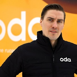 Oda Finlandin toimitusjohtaja Tobias Niemi kertoo yhtiön suunnittelevan verkkokaupan toimitusalueen laajentamista seuraavaksi pääkaupunkiseudun kehyskuntiin ja Uudellemaalle.