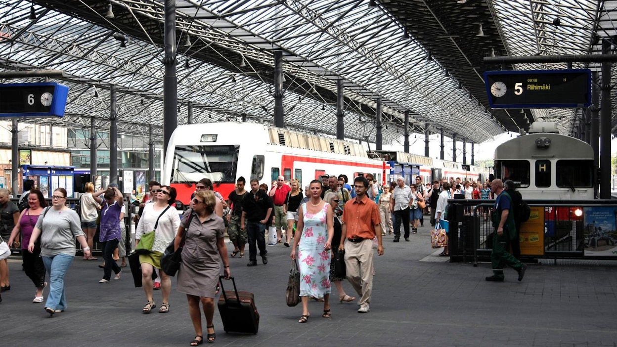 Alle 25-vuotiaan kuukauden interrail-kortti maksaa VR:llä 479 euroa.