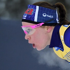 Kerttu Niskanen hiihti Sveitsin Lenzerheiden sprinttikilpailussa kymmenenneksi.