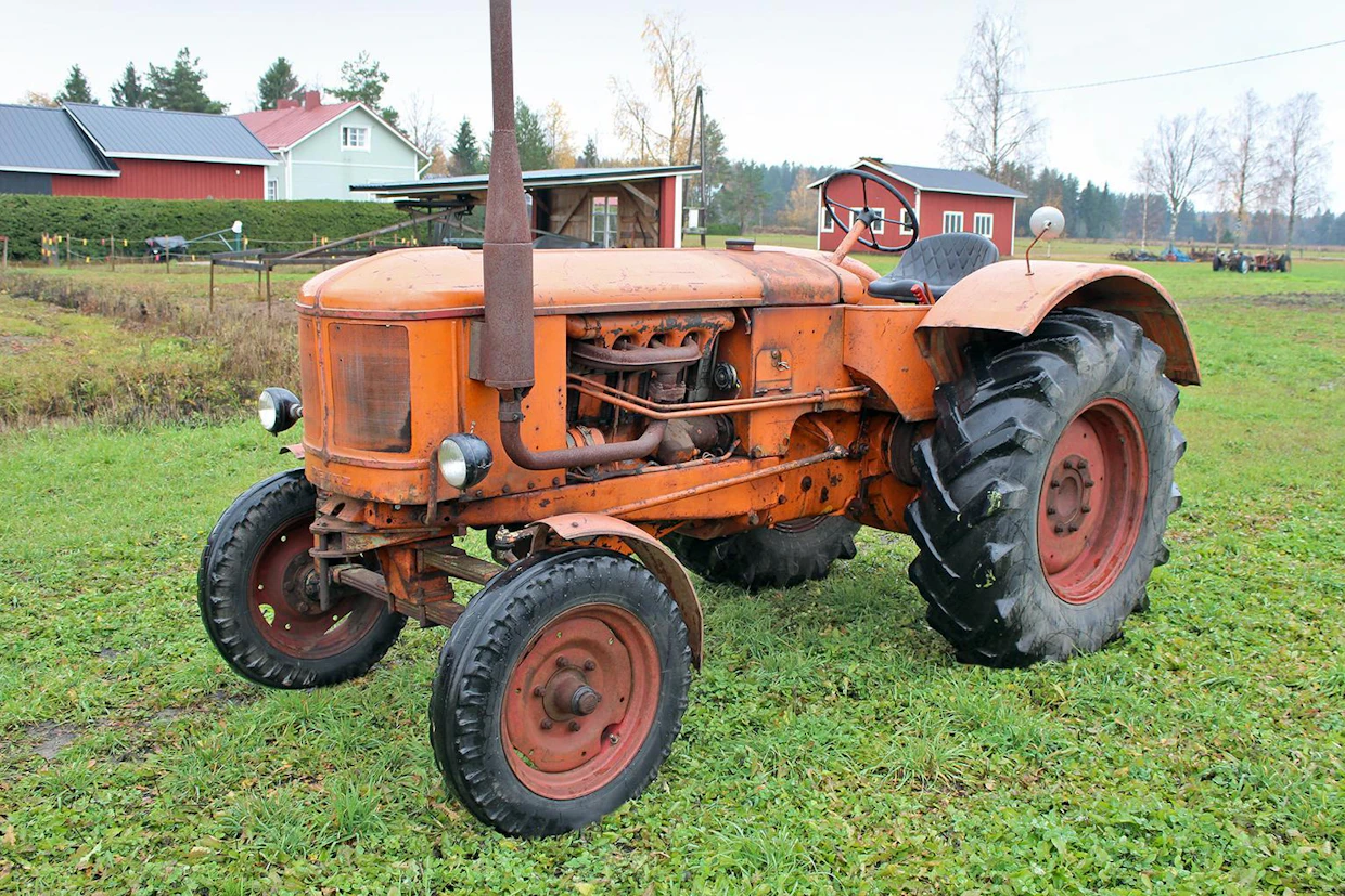 Deutz F4L 514 oli 1950-luvun alussa esitellyn ensimmäisen ilmajäähdytteisen malliston suurin traktori, mitä se oli seuraavan vuosikymmenen puoliväliin asti. Tekniikaltaan se kuului aikansa parhaiten varusteltuihin, tasauspyörästön lukko oli vakiona, nostolaitteen sai lisähintaan.