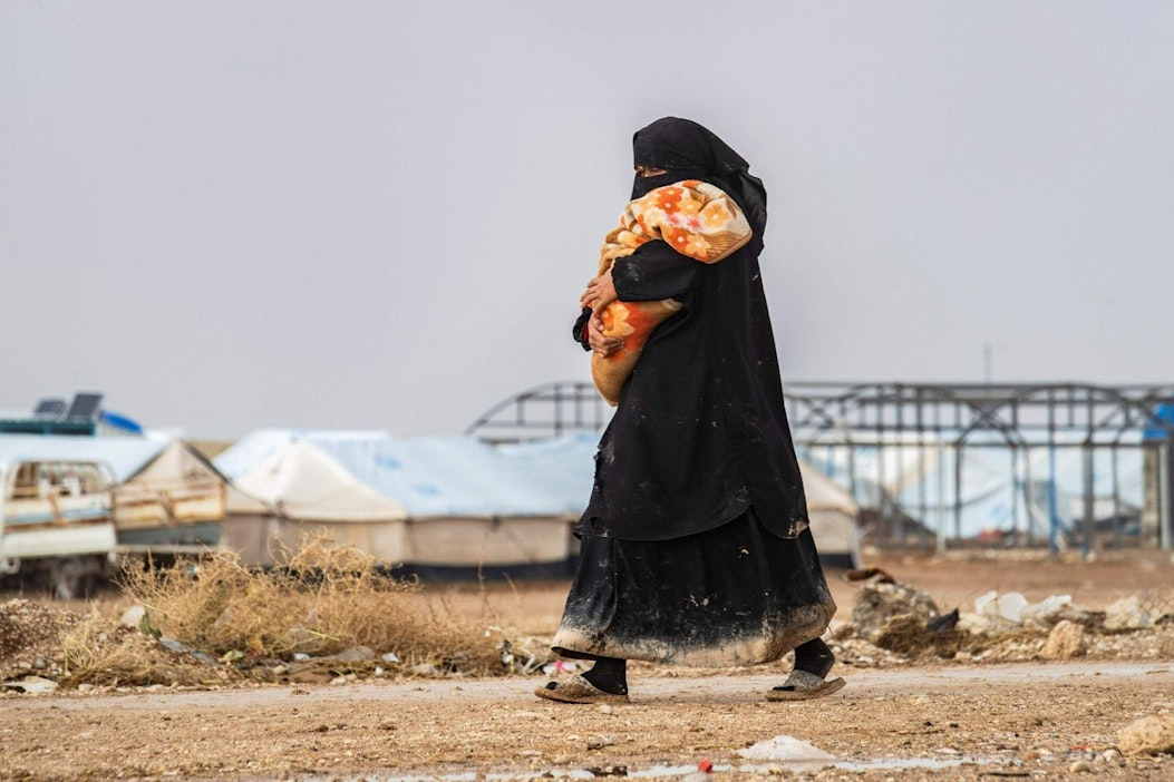 Naisvanki al-Holin vankileirillä.