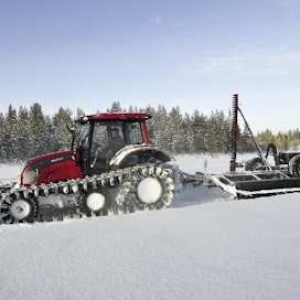 Snowway- telatraktori ja reittilana