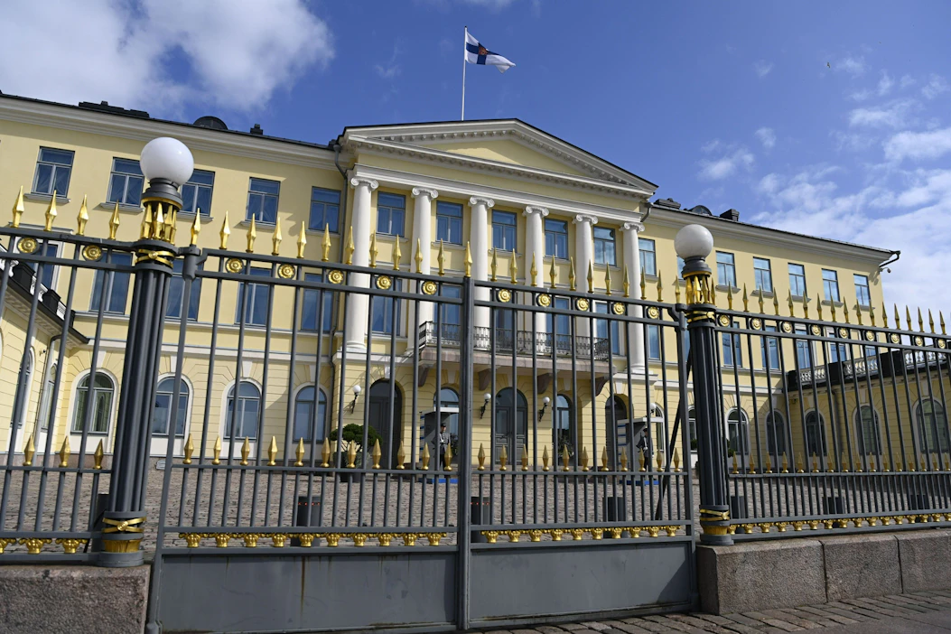 Helsingin keskustan hallintokortteleiden yläpuolella on lentokieltoalue, johon myös Presidentinlinnan alue kuuluu. Arkistokuva. LEHTIKUVA / Eelis Berglund.