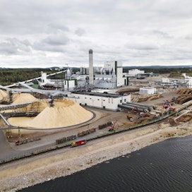 Metsä Groupin Äänekosken biotuotetehdas on tuottanut sähköä 1,8 terawattituntia vuodessa eli 2,4-kertaisesti sen, mitä tehdas on tarvinnut.
