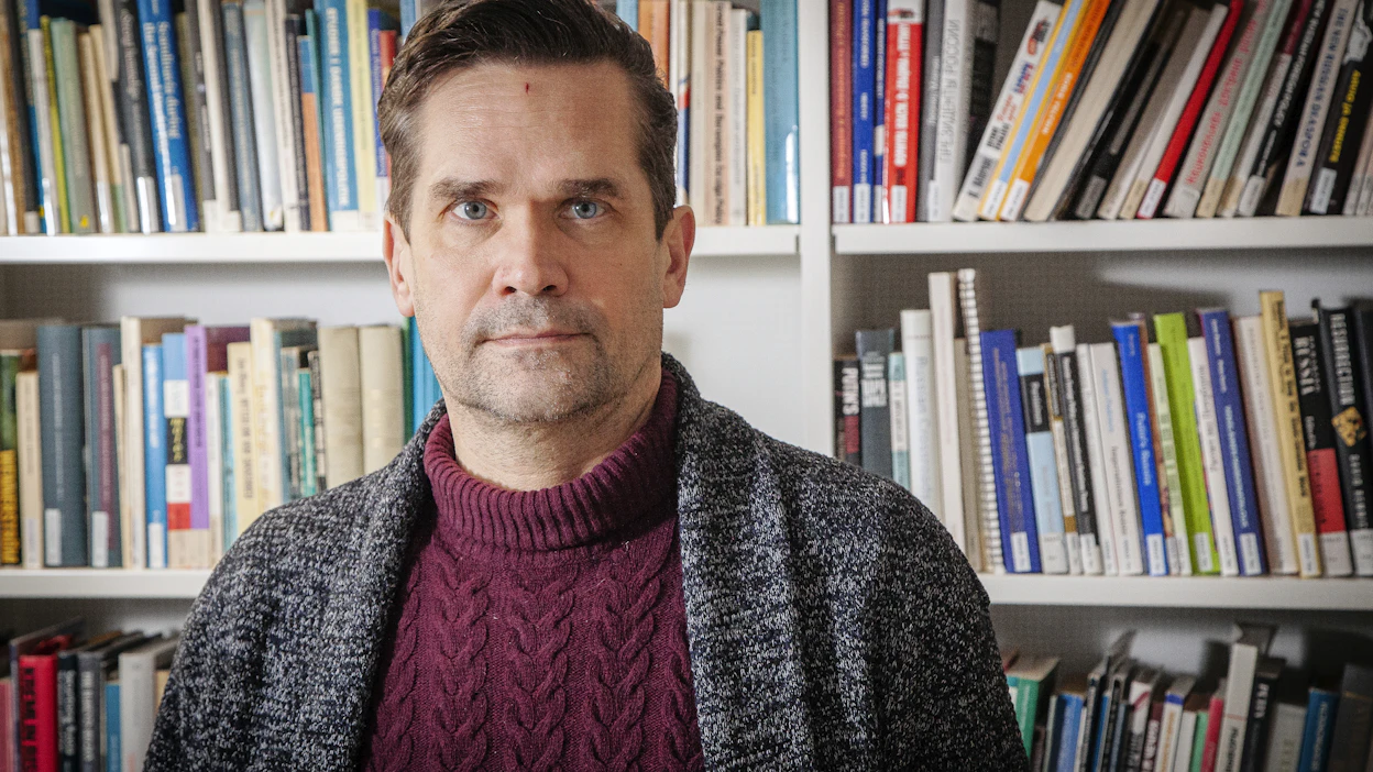 Ulkopiliittisen instituutin johtaja Mika Aaltola on asettumassa ehdokkaaksi presidentinvaaleissa. Lopullisesti hän päättää asiasta alkusyksystä.