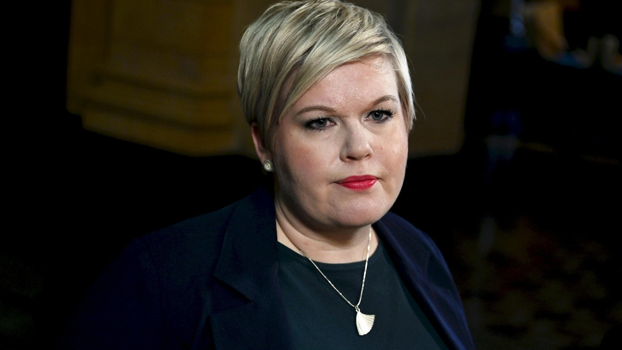 Valtiovarainministeri Annika Saarikko ei lämmennyt eri foorumeilla esille tuleville yhteisrahoitteisille talousratkaisuille. Pelkona on yhteisvelka. Arkistokuva.