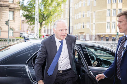 Koko budjetin yleislinja on luottamusta vahvistava, maa- ja metsätalousministeri Jari Leppä (kesk.) sanoo.
