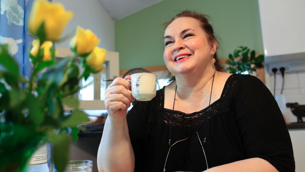 Pirjo Hassinen on huolissaan oikeistopopulismin noususta.