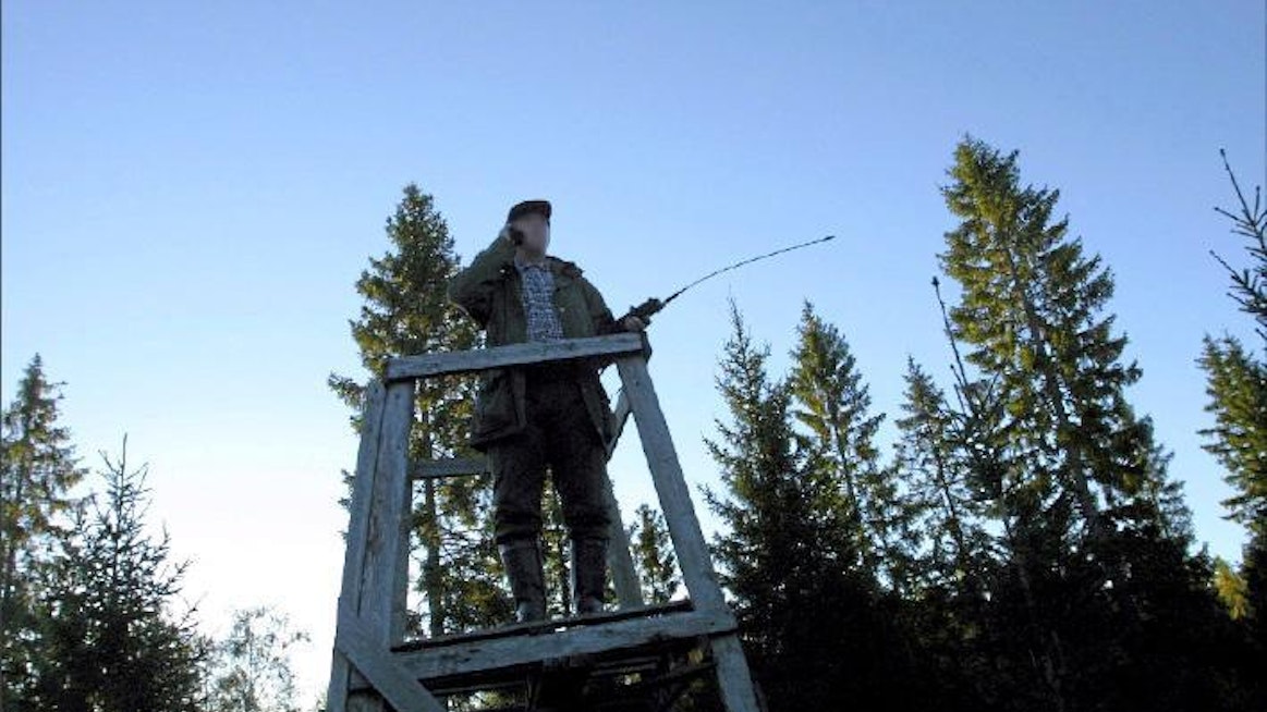 Hirvimetsällä ei räiskitä, vaan metsästys on tarkoin säänneltyä, joukko metsästäviä luonnonsuojelijoita kirjoittaa. Kimmo Haimi