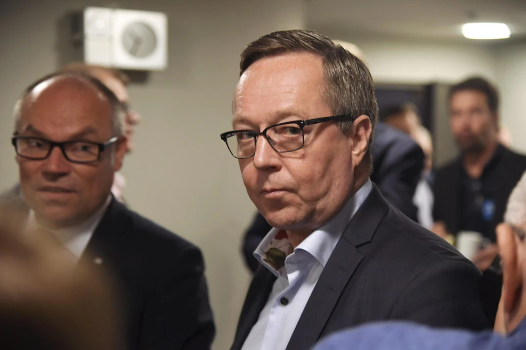 Valtiovarainministeri Mika Lintilä (kesk.) pitää mahdollisena, että Suomen talouskasvu hidastuu selvästi maailmantalouden vetämänä. LEHTIKUVA / MARKKU ULANDER