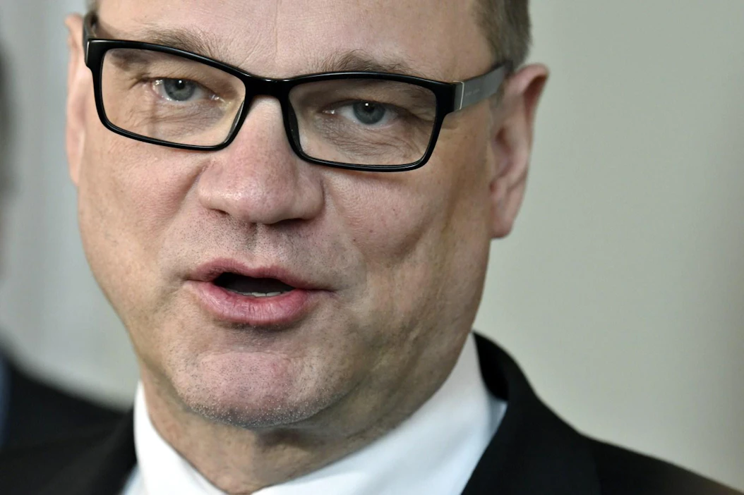 Pääministeri Juha Sipilän (kesk.) mukaan vaalien ajankohtaa ratkaistaessa kuullaan oikeuskanslerinvirastoa. LEHTIKUVA / JUSSI NUKARI