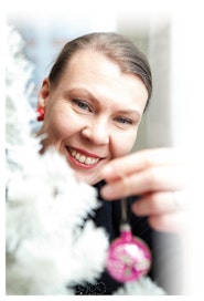 Jouluihminen loistaa itsekin, kun saa valmistella joulua.