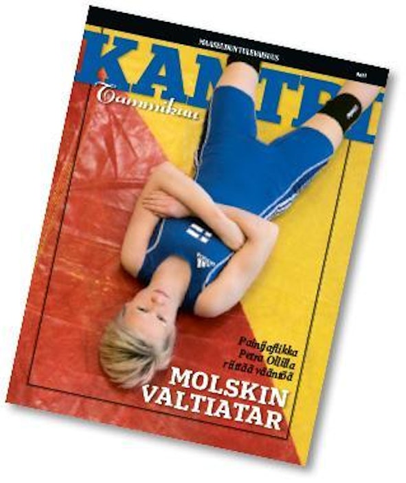 Petra Olli poseerasi tammikuun 2011 Kantrin kannessa. Kuvan otti Johannes Tervo.