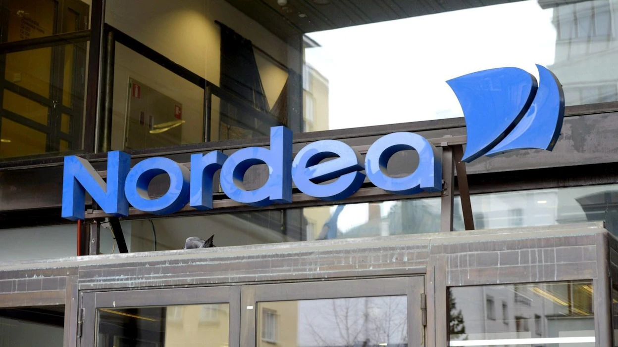 SVT:n mukaan Nordea auttoi asekaupasta epäiltyä miestä perustamaan pöytälaatikkoyrityksiä veroparatiiseihin. LEHTIKUVA / MARTTI KAINULAINEN