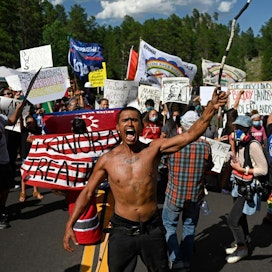 Washington Postin mukaan suurin osa mielenosoittajista kuuluu Yhdysvaltain alkuperäiskansoihin. LEHTIKUVA / AFP