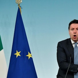 Italian pääministeri Giuseppe Conte ilmoitti maanantai-iltana, että liikkumista rajoitetaan tiistaista alkaen koko Italiassa koronaviruksen vuoksi. Arkistokuva. LEHTIKUVA / AFP