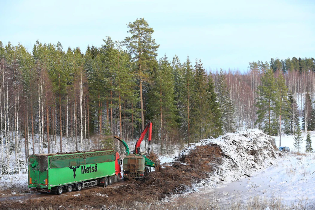 Tänä vuonna metsähaketta käytetään ennakkoarvioiden mukaan 8,5 miljoonaa kuutiometriä. Viime vuonna tarkistetussa hallituksen energia- ja ilmastostrategiassa metsähakkeen kulutuksen odotettiin nousevan noin 11 miljoonaan kuutioon vuonna 2020