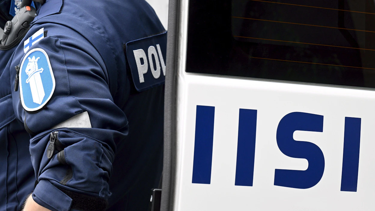 Uusia poliisivirkoja kerrotaan sijoitettavan sinne, missä asuu eniten ihmisiä ja on eniten rikollisuutta. LEHTIKUVA / Jussi Nukari.