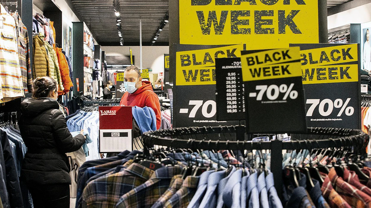 Joulun alla järjestettävät Black friday -alennusmyynnit ovat rantautuneet Suomeen Yhdysvalloista.