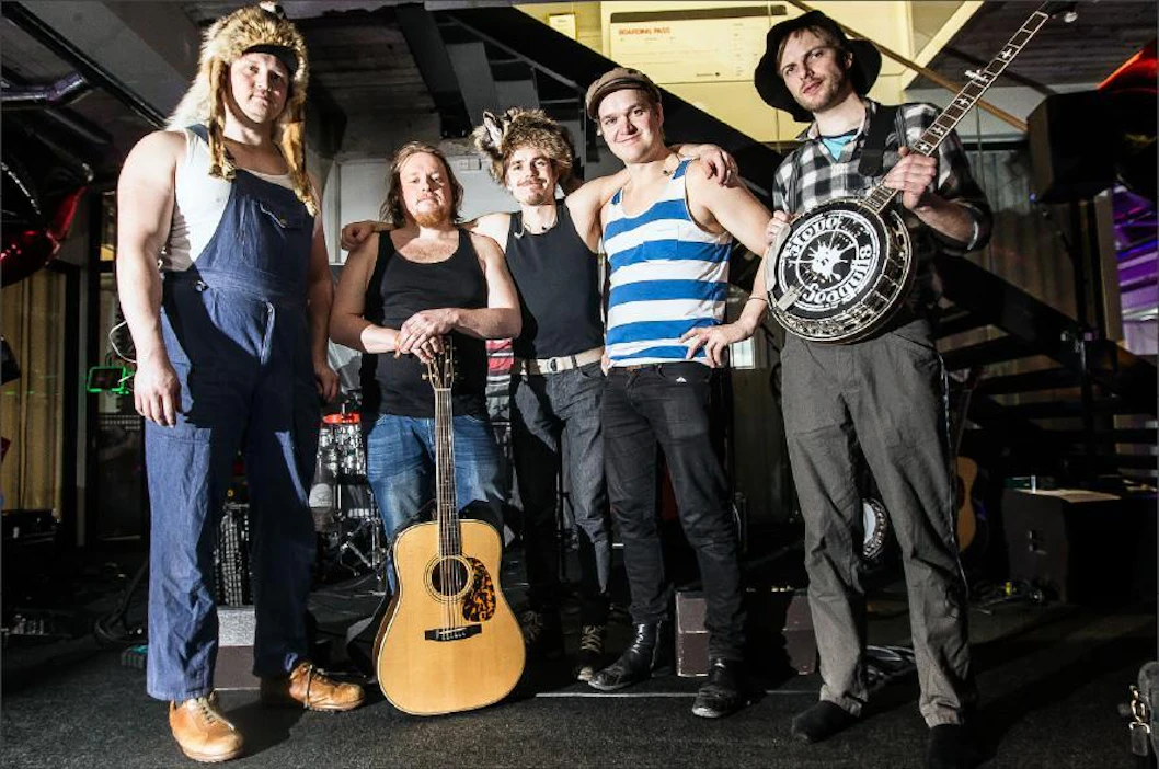 Steve’n’Seagulls on perustettu Jyväskylässä. Yhtyeessä musisoivat Viljam Hänninen, Tomi Tajakka, Leevi Pukki, Simo Heikkinen ja Matias Haavisto. KARI SALONEN