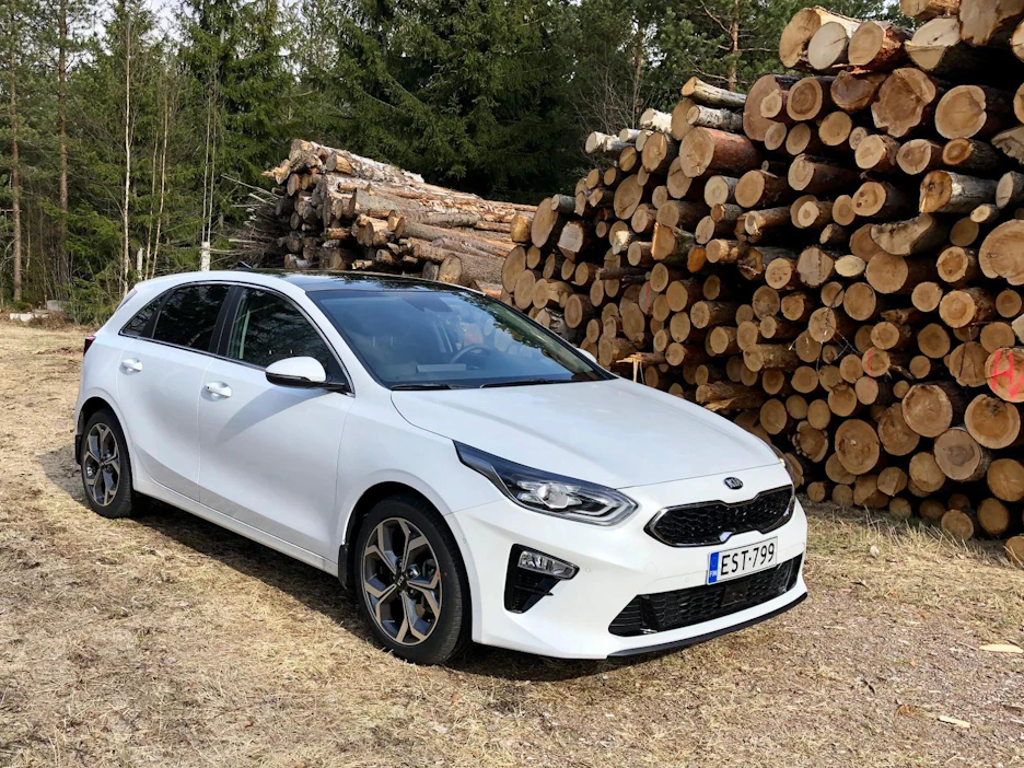 Kia Ceed on toimiva vaihtoehto perheautoksi.