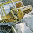 Vuonna 1970 julkaistussa mainoskuvassa on helsinkiläisen maanrakennusyrittäjän Veikko Strömin Komatsu D85A. Kone on kuvattu Helsinki–Porvoo-moottoritien työmaalla. Ström oli ostanut tämän puskukoneen edellisenä vuotena.