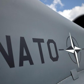 Nato-jäsenyyttä vastustaa 59 prosenttia lehden kyselyyn vastanneista.
