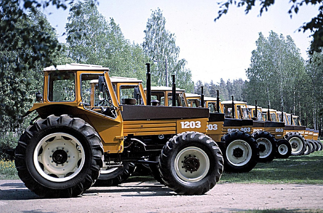 Viimeisen Valmet-malliston uusiminen ennen Volvo BM Valmet-fuusiotraktoreita aloitettiin vuoden 1979 aikana ja se valmistui täysilukuiseksi 2 vuotta myöhemmin. Erilaisia malleja oli kaikkiaan 13 ja teholuokkia 6 rajoissa 49–110 DIN-hevosvoimaa. Pienintä 502-Valmetia lukuun ottamatta, jokaisesta mallista oli saatavana neliveto, turbo oli kymmenessä traktorissa.