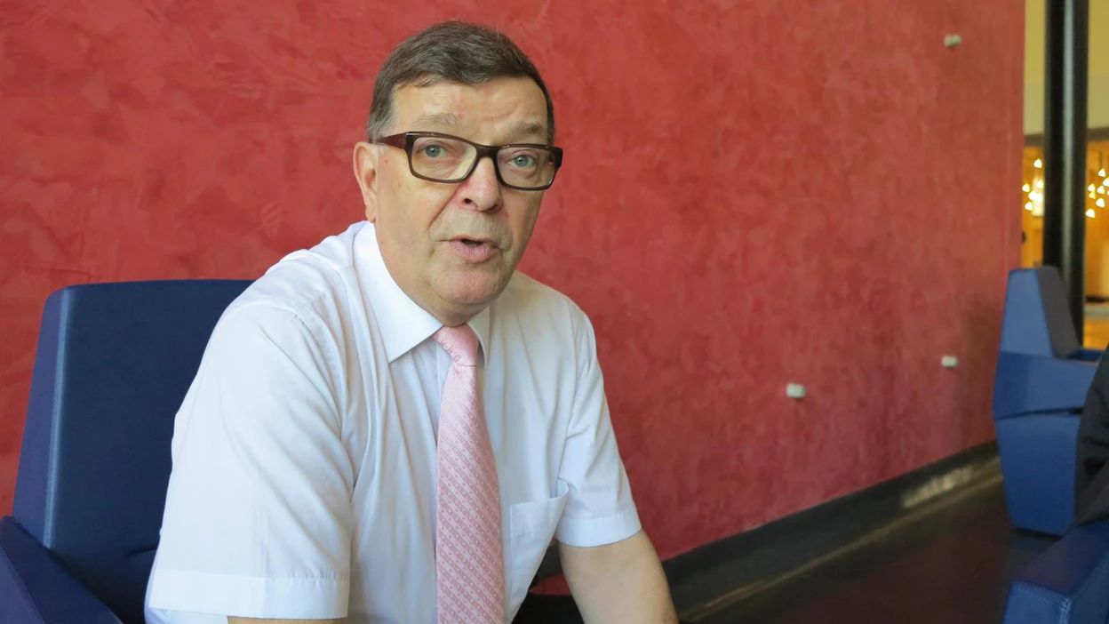 Paavo Väyrysen mukaan Kansalaispuolueen rekisteröinti viivästyy kannattajakorttien laskennassa tapahtuneen virheen vuoksi.