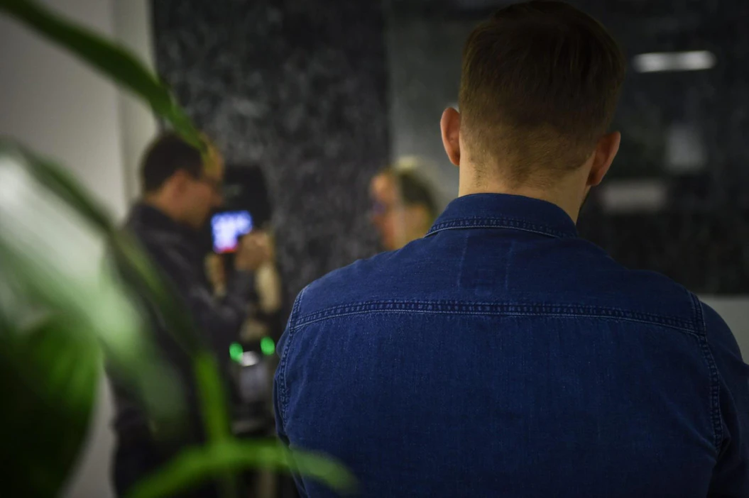 Jos kaikki syrjintäperusteet lasketaan yhteen, kaiken kaikkiaan 39 prosenttia palkansaajista oli työolotutkimuksen mukaan havainnut vuonna 2018 yhteen tai useampaan syyhyn perustuvaa syrjintää työpaikallaan. LEHTIKUVA / EMMI KORHONEN