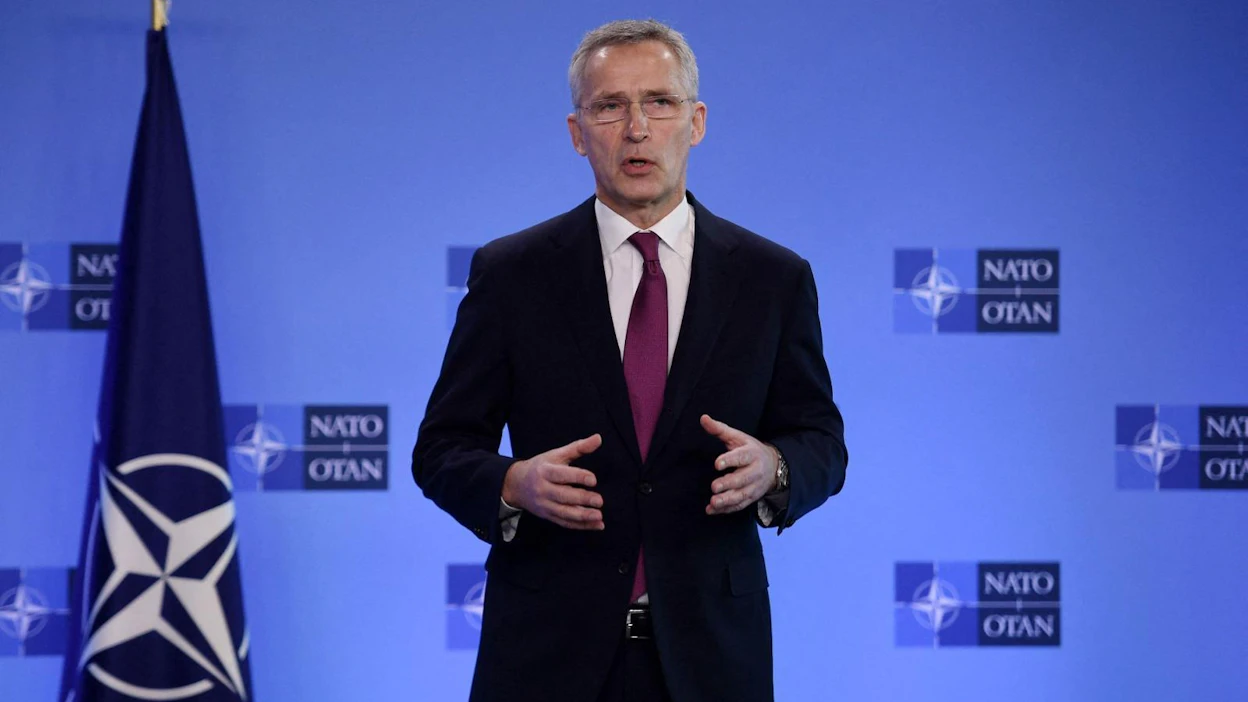 Pääsihteeri Jens Stoltenbergin mukaan Suomi ja Ruotsi ottavat osaa nyt kaikkiin Naton konsultaatioihin Ukrainan kriisiin liittyen.
