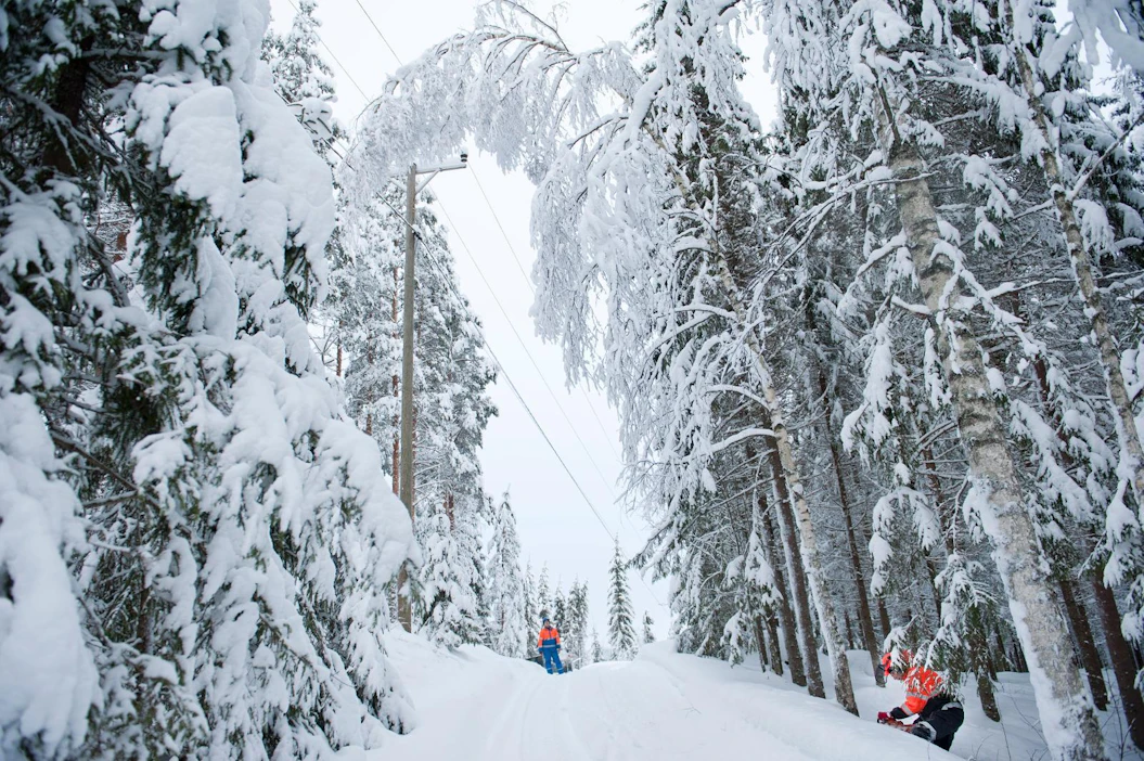 Sähköliiton keskiviikkona alkava lakko voi hidastaa sähkökatkojen korjaamista.