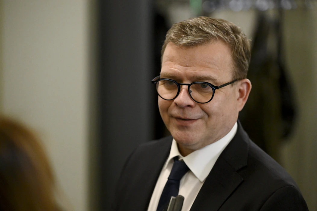 Petteri Orpo (kok.) sanoi, ettei mitään ylitsepääsemätöntä ole tällä hetkellä näköpiirissä. LEHTIKUVA / Antti Aimo-Koivisto.