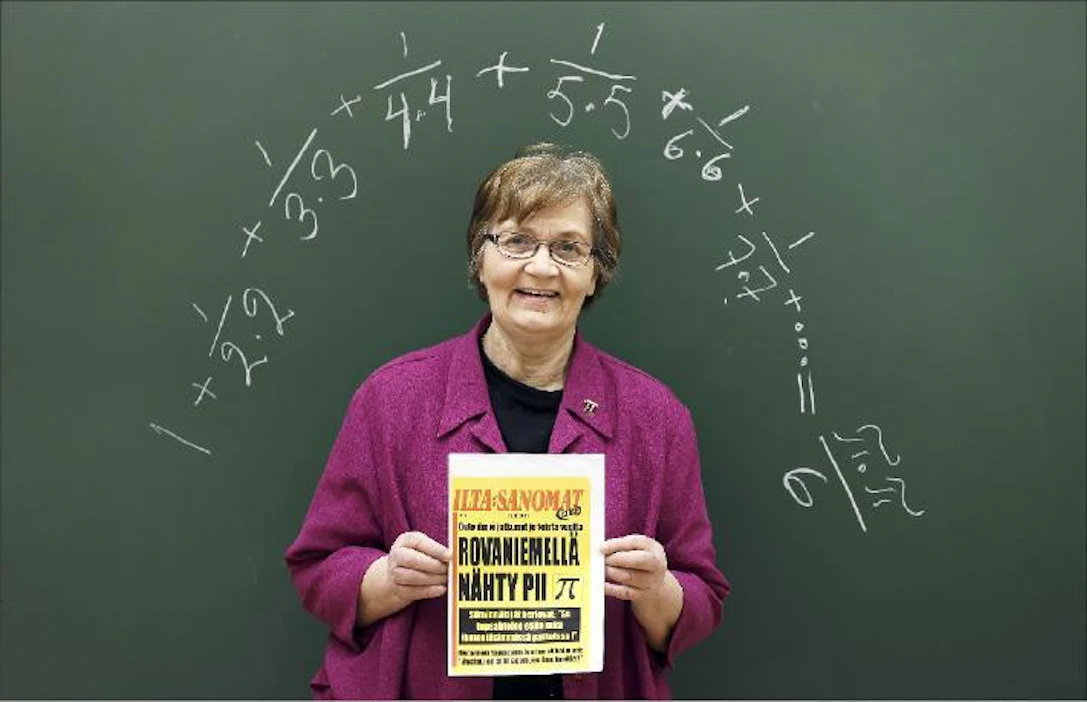 Alli Huovisen mukaan matematiikkaan voi jäädä koukkuun vain, jos on sinnikäs. Pekka Fali