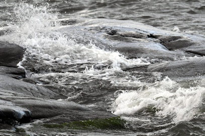 Voimakkaimman tuulen kesto vaikuttaisi kuitenkin olevan lyhyempi kuin aikaisemmin ennustettiin. LEHTIKUVA / HEIKKI SAUKKOMAA