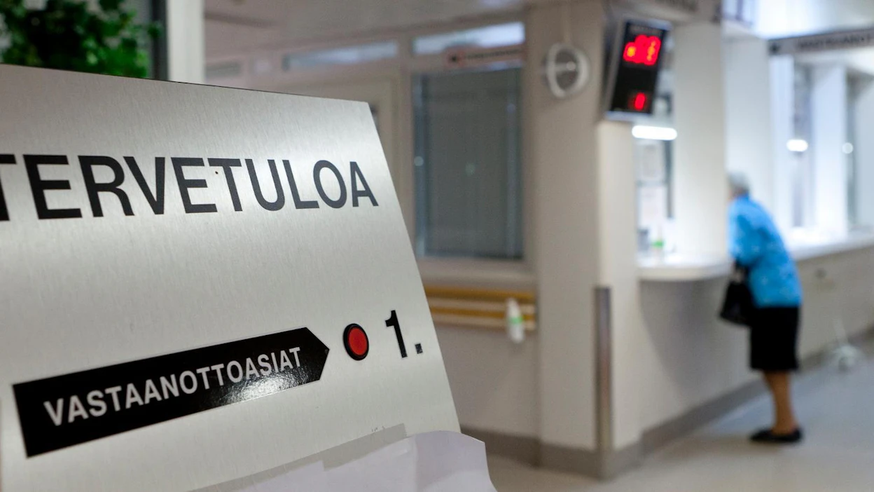 Kainuussa podetaan lääkärivajetta ja palkkapainetta, muualla tilanne on hiukan helpottanut.