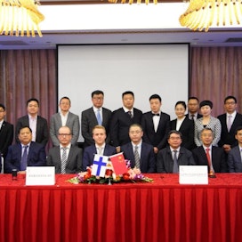 Doranova ja kiinalainen asiakas allekirjoittivat lisenssi- ja yhteistyösopimuksen Pekingissä 28.4.2017.