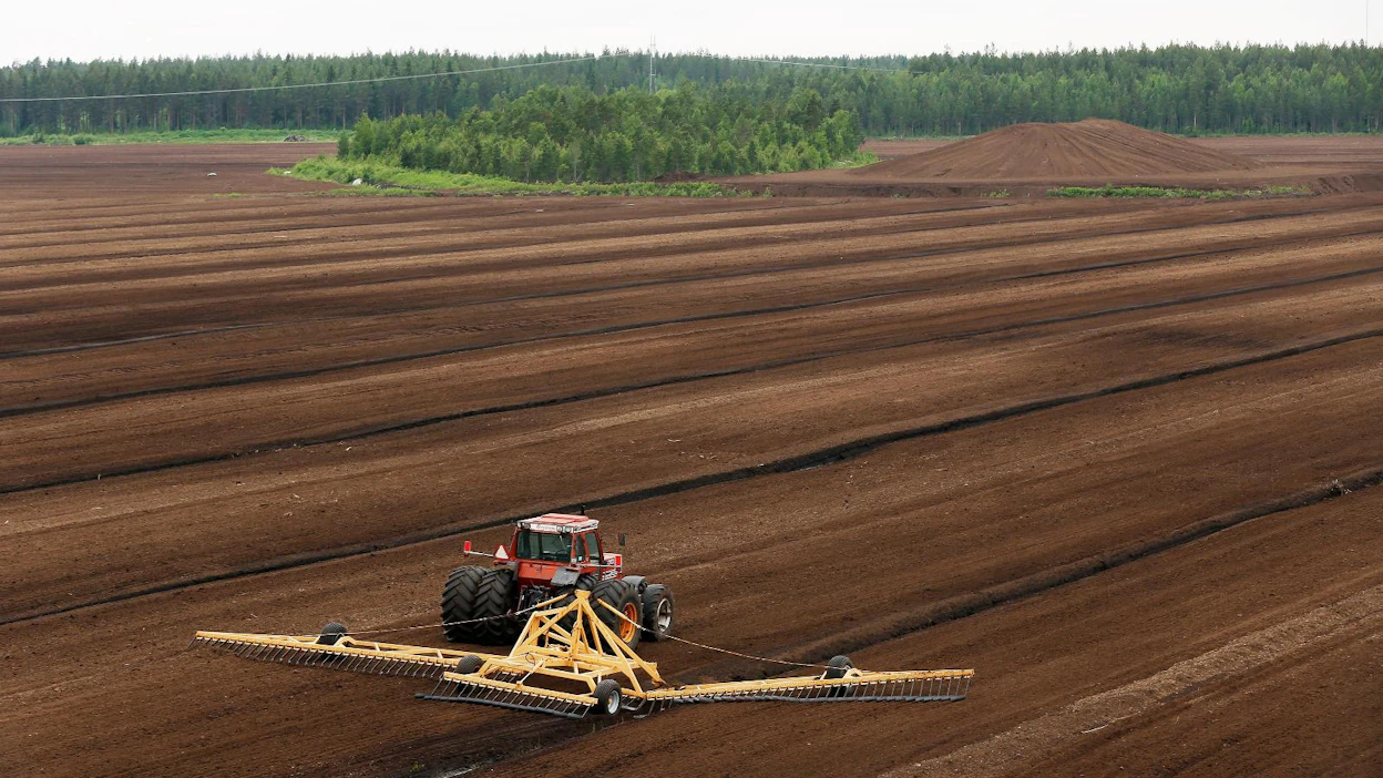 Turpeen tuotanto vähenee nopeaa vauhtia muun muassa päästöoikeuksien hinnan kohoamisen vuoksi.
