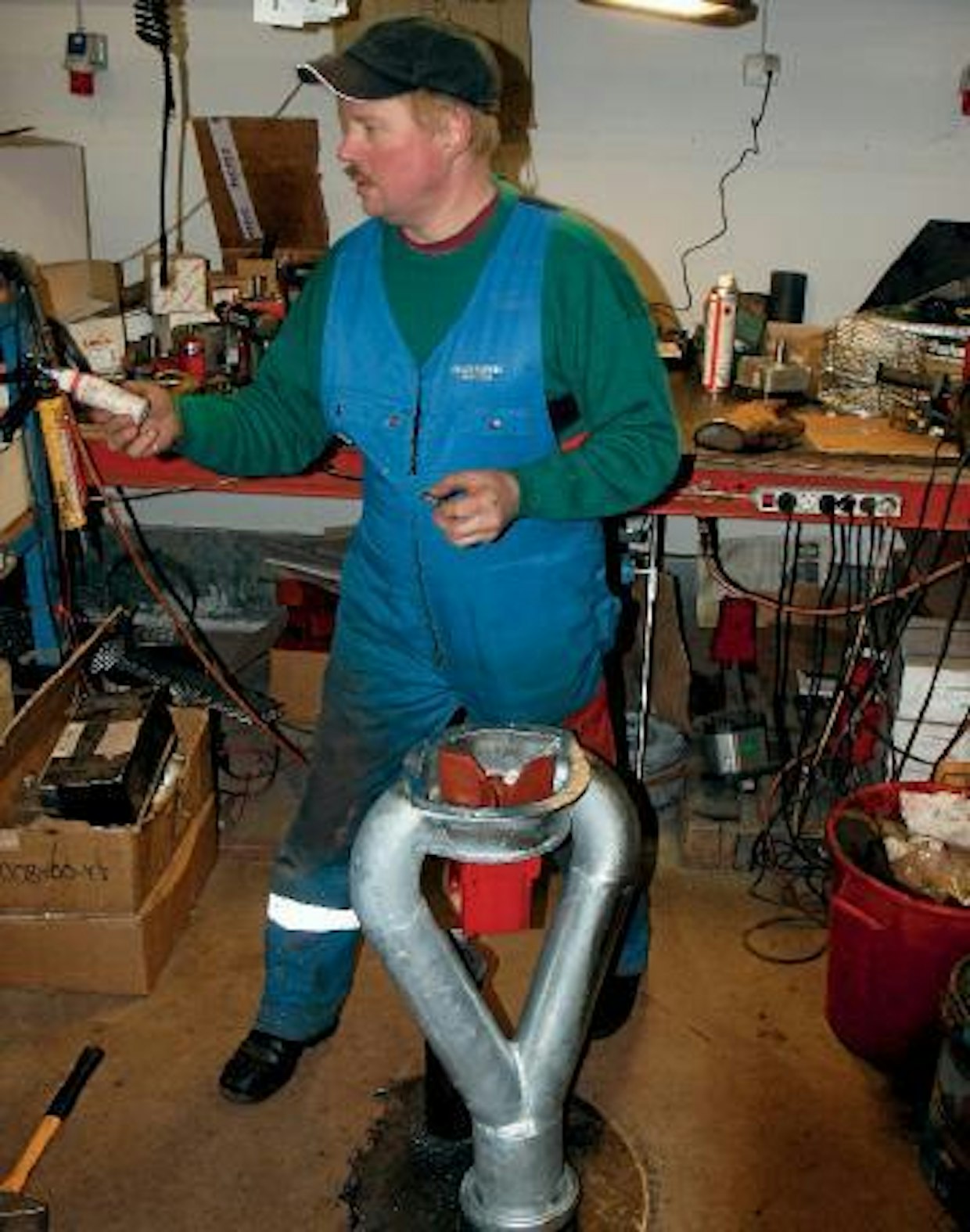 Juha Ala-Vaino on koonnut uppopumppuja ja siirtoruuveja jo pitkään. Huolellinen työ takaa, ettei reklamaatioita tule.