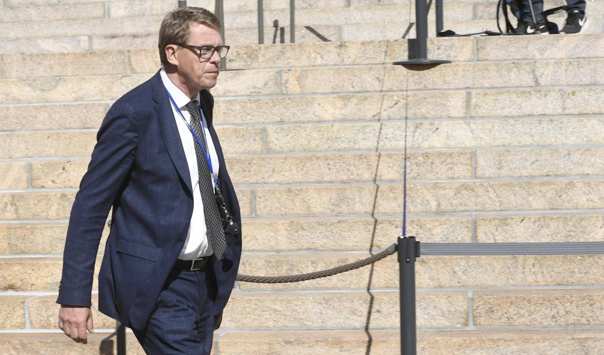 STT:n haastattelussa Vanhanen kertoo, että hän haluaa jatkaa tehtävässä yli syyskuun, jolloin keskusta valitsee itselleen puheenjohtajan uudelle kaudelle. LEHTIKUVA / Heikki Saukkomaa