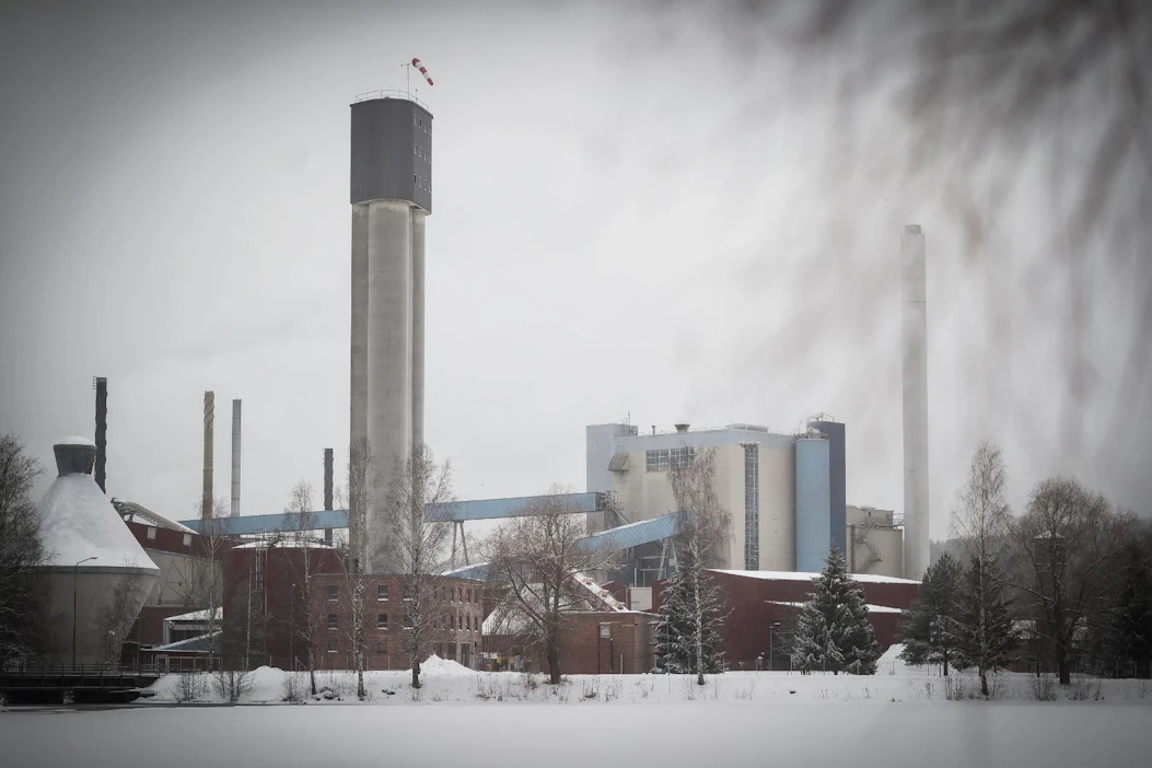 Teollisuusliiton puheenjohtaja Riku Aalto ja SAK:n Jarkko Eloranta arvostelevat UPM:n kieltäytymistä Paperiliiton neuvottelukutsusta. Lakko UPM:n tehtailla on jatkunut viisi viikkoa.