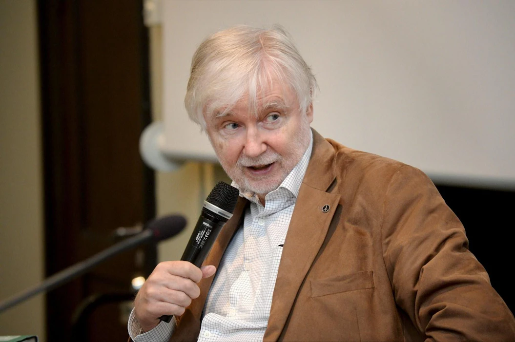Erkki Tuomiojan mielestä SDP:n ja vasemmistoliiton erillisyydelle on vain historiallisia syitä. LEHTIKUVA / MIKKO STIG
