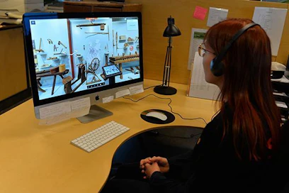 Opastetulla virtuaalikierroksella tutustutaan ruuan alkuperään ja ruuantuotannon historiaan: miten ihmiset ovat hankkineet ruokansa entisaikoina ja mitä silloin on syöty?