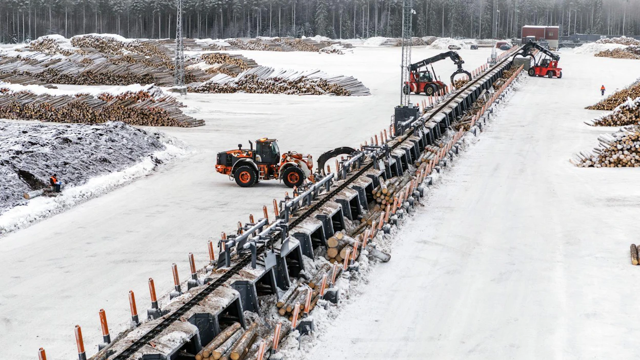 Keitele Group on investoinut yli sata miljoonaa euroa Kemijärven, Keiteleen ja Alajärven tehtaisiin vuodesta 2014 lähtien. Kuva on otettu viime viikolla Keiteleellä.