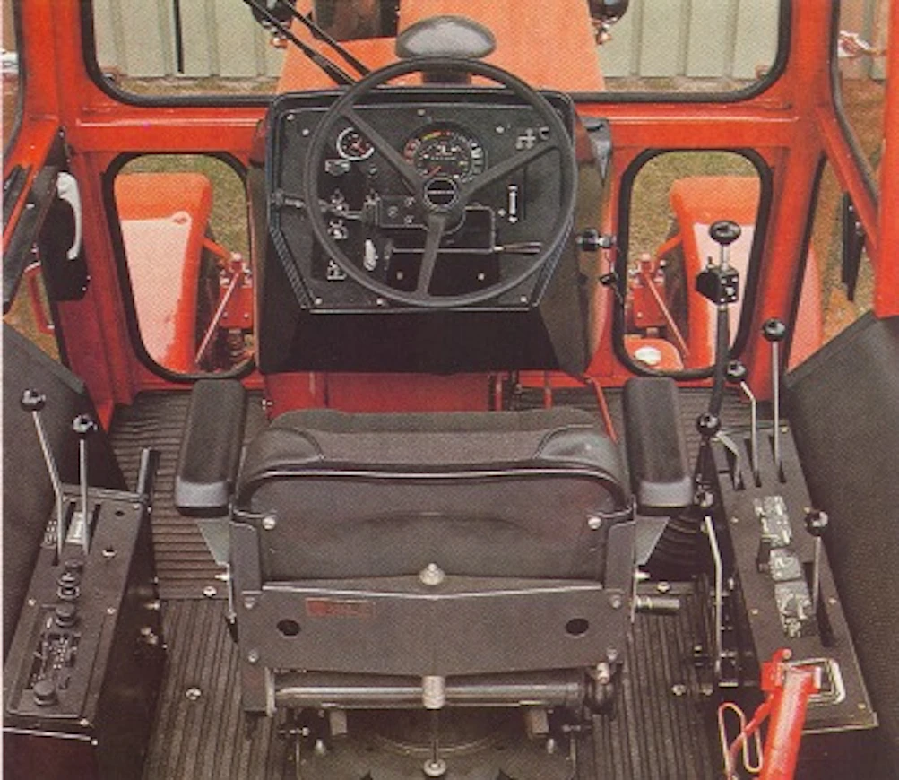 80Volvo2654ohjaamo