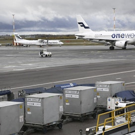 Helsinki-Vantaan lentokentällä alkoi tiistaina iltapäivällä ulosmarssi. 