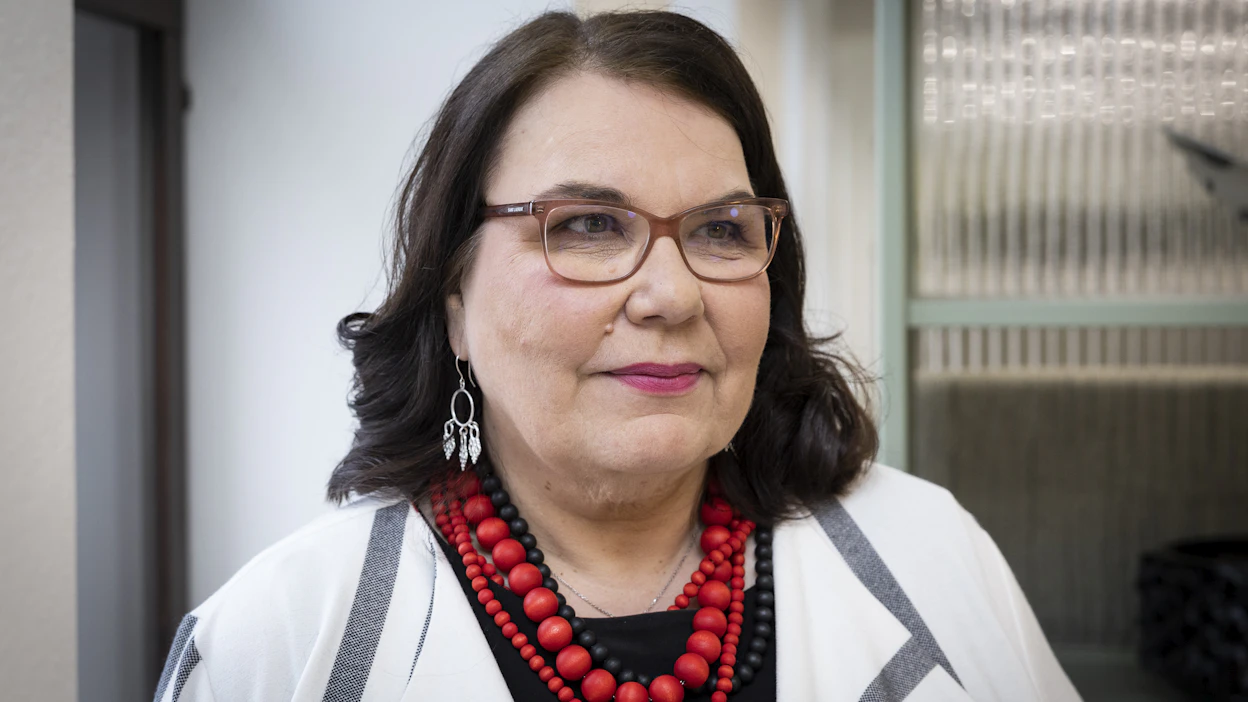 Toimitusjohtaja Merja Ylä-Anttilan rooli Yleisradion merkityksen puolustajana on edelleen keskeinen.