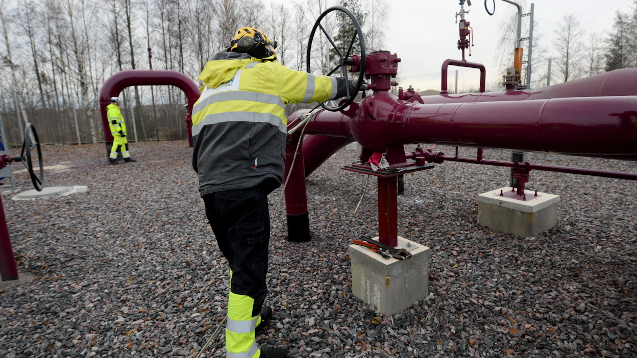 Suomen ja Viron välille rakennetun Balticconnector-kaasuputken kompressioasema sijaitsee Inkoossa. Hana on nyt käännetty kiinni ja merenalaisen putken vuodon syytä selvitetään.